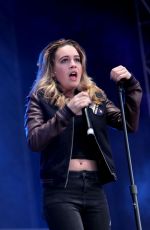 BEATRICE MILLER Performs at Digifest 2015 in New York