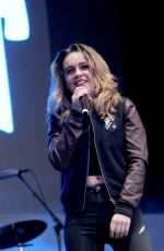 BEATRICE MILLER Performs at Digifest 2015 in New York