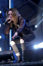 BEATRICE MILLER Performs at Digifest 2015 in New York