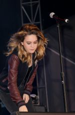 BEATRICE MILLER Performs at Digifest 2015 in New York