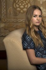 BRITT ROBERTSON - Brian Van Der Brug Photoshoot for LA Times