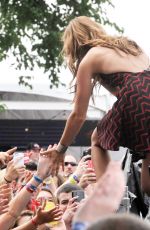 CASSADEE POPE Performs at 2015 Farmborough Country Music Festival in New York