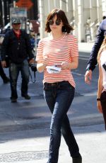 DAKOTA JOHNSON on the Set of How To Be Single in New York 05/26/2015