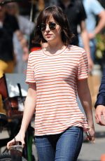 DAKOTA JOHNSON on the Set of How To Be Single in New York 05/26/2015