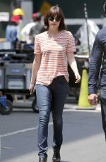 DAKOTA JOHNSON on the Set of How To Be Single in New York 05/26/2015