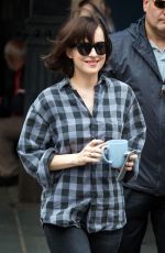 DAKOTA JOHSNON on the Set of How to be Single 06/04/2015