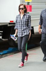 DAKOTA JOHSNON on the Set of How to be Single 06/04/2015