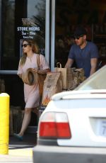 DREW BARRYMORE Shopping at Whole Foods in West Hollywood 06/07/2015