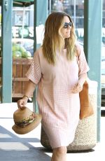 DREW BARRYMORE Shopping at Whole Foods in West Hollywood 06/07/2015
