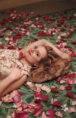 ELISABETH MOSS - Los Angeles Magazine Photoshoot