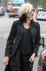 GWEN STEFANI Out and About in Santa Monica 06/11/2015
