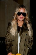 KHLOE KARDASHIAN Arrives at Los Angeles International Airport 05/31/2015