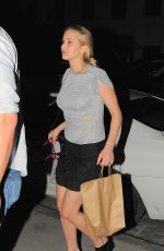 JENNIFER LAWRENCE Out Shopping in New York 06/09/2015