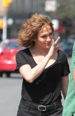 jennifer lopez - on set of 