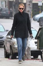 JULIA ROBERTS Out and About in Los Angeles 06/03/2015