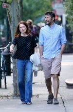 JULIANNE MOORE and Bart Freundlich Out for Dinner in Greewnich Village