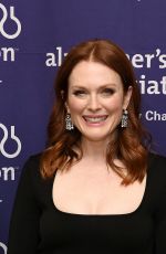 JULIANNE MOORE at Alzheimer
