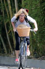 JULIE BOWEN Riding a Bike Put in Los Angeles 060/01/2015