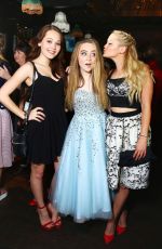 KELLI BERGLUND at Sabrina Carpenter