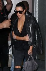 KIM KARDASHIAN Leaves Her Home in New York 06/01/2015