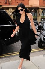 KIM KARDASHIAN Out Shopping in London 06/26/2015