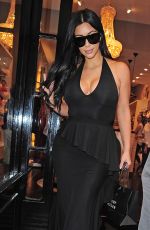 KIM KARDASHIAN Out Shopping in London 06/26/2015
