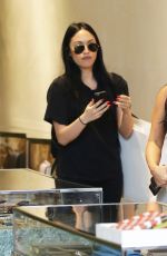 KIM KARDASHIAN Shoping at Celine on Rodeo Drive in Beverly Hills 06/12/2015
