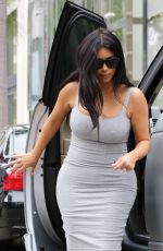 KIM KARDASHIAN Shoping at Celine on Rodeo Drive in Beverly Hills 06/12/2015