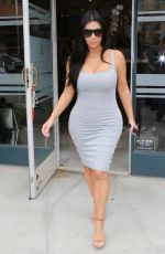 KIM KARDASHIAN Shoping at Celine on Rodeo Drive in Beverly Hills 06/12/2015