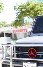 KYLIE JENNER Leaves Kanye West