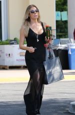 LEANN RIMES Out and About in Calabasas 06/06/2015