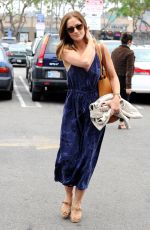 MINKA KELLY Shopping at Whole Foods in Los Angeles 06/10/2015