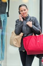 PIPPA MIDDLETON Out Shopping in London 06/01/2015