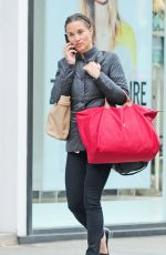 PIPPA MIDDLETON Out Shopping in London 06/01/2015