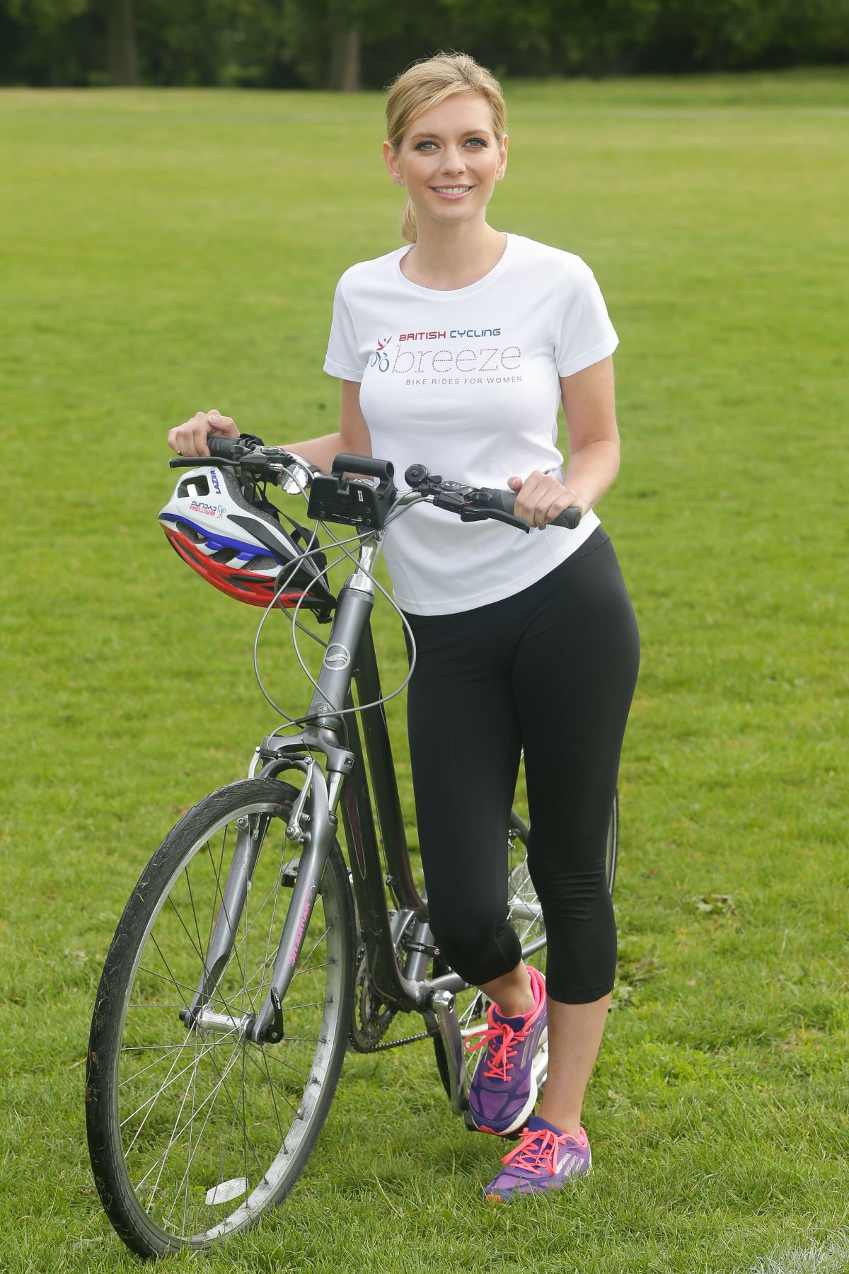 RACHEL RILEY Unveiled as British Cycling’s Breeze Ambasador – HawtCelebs