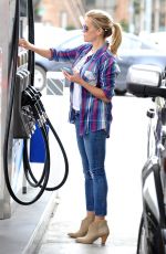 REESE WITHERSPOON at a Gas Station in Brentwood 06/13/2015