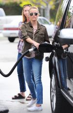 REESE WITHERSPOON at a Gas Station in Brentwood 06/27/2015