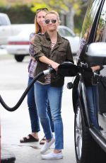REESE WITHERSPOON at a Gas Station in Brentwood 06/27/2015