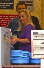 REESE WITHERSPOON at Courthouse in Santa Monica 06/12/2015