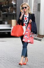 REESE WITHERSPOON Leaves Her Office in Beverly Hills 06/10/2015