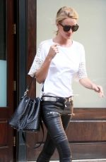 ROSIE HUNTINGTON-WHITELEY Leaves Her Hotel in New York 06/10/2015