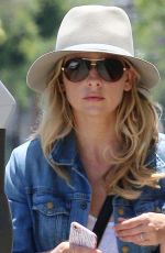 SARAH MICHELLE GELLAR Out and About in Los Angeles 06/24/2015