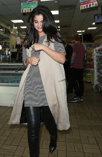 SELENA GOMEZ at 7-Eleven in Los Angeles 06/25/2015