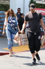 SOFIA VERGARA Shopping at Bristol Farms in West Hollywood 05/31/2015