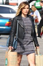 SOPHIA BUSH Leaves Whole Foods in Los Angeles 06/01/2015