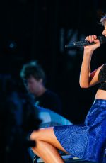 TAYLOR SWIFT at 1989 World Tour in Pittsburgh