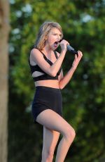 TAYLOR SWIFT Performs at 1989 World Tour Concert in London