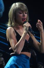 TAYLOR SWIFT Performs at 1989 World Tour in Glasgow