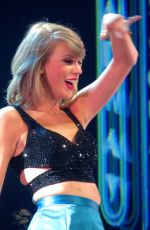 TAYLOR SWIFT Performs at 1989 World Tour in Glasgow