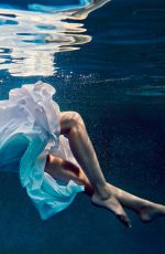 ANA BEATRIZ BARROS in L